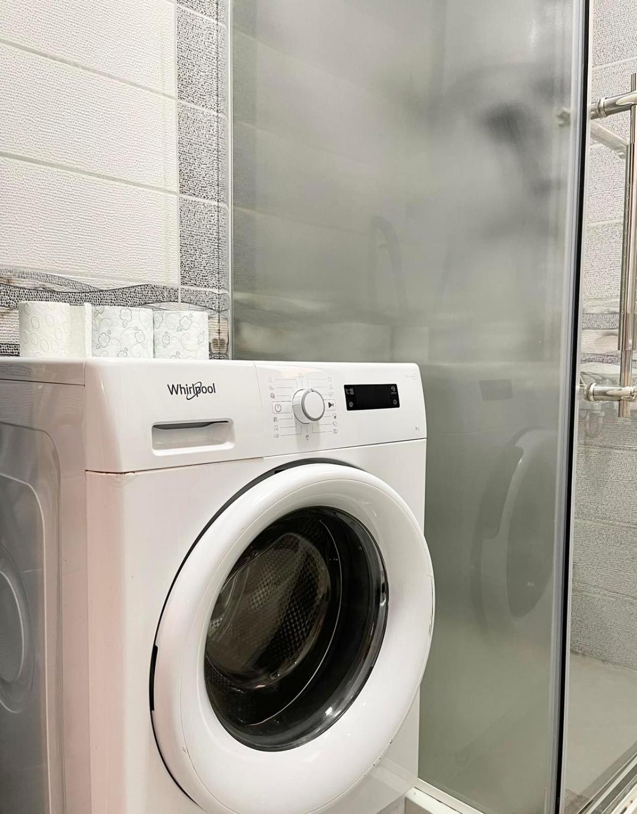 Nessi Apartment Приштина Экстерьер фото