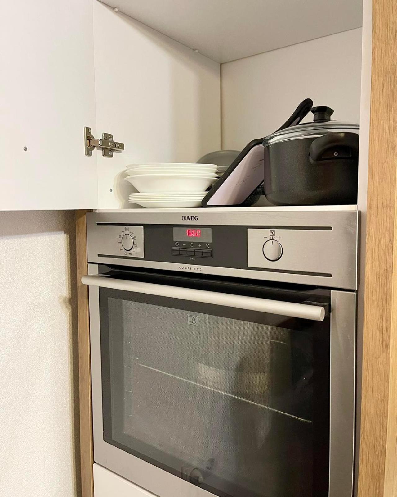 Nessi Apartment Приштина Экстерьер фото